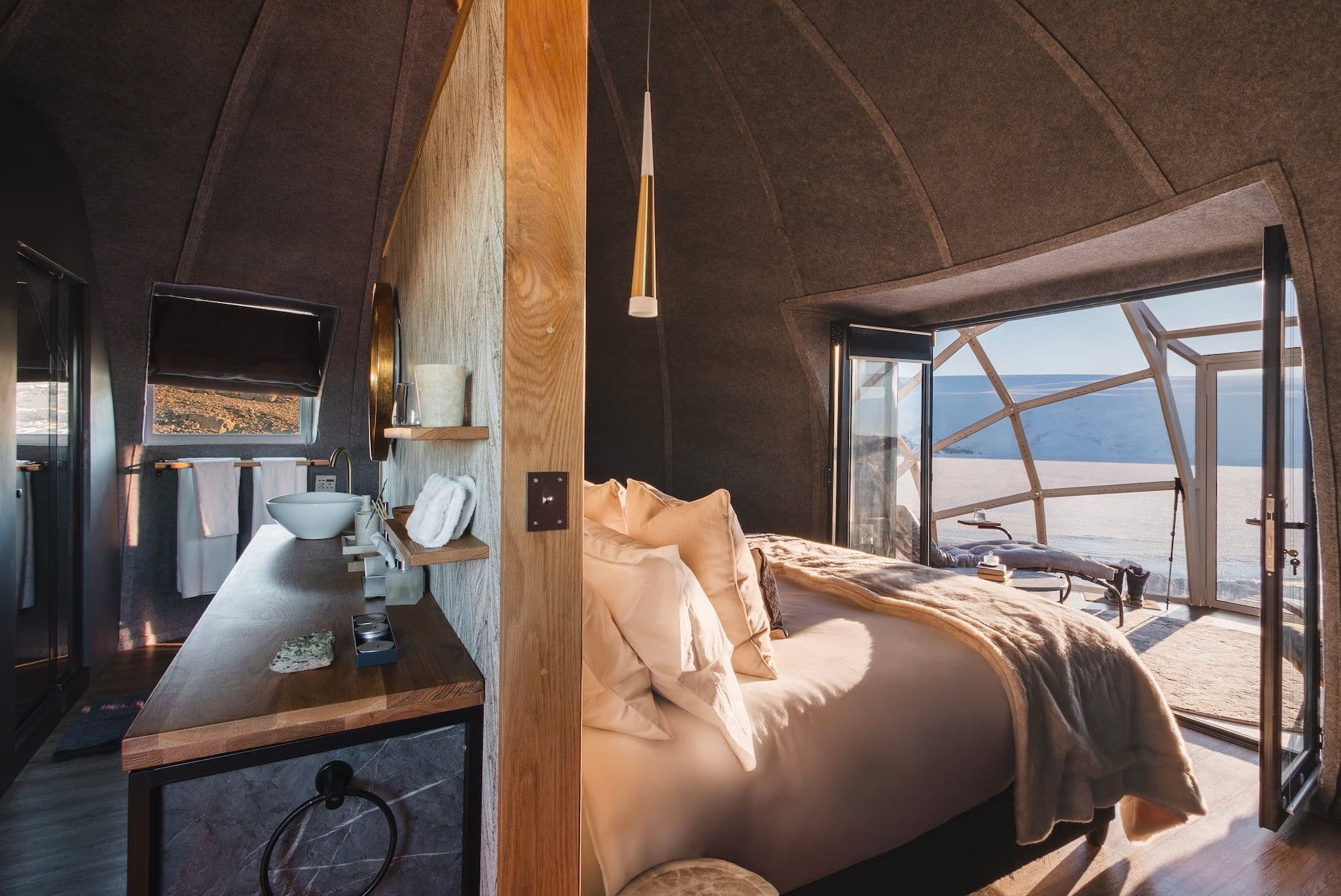 Dressing area and bathroom