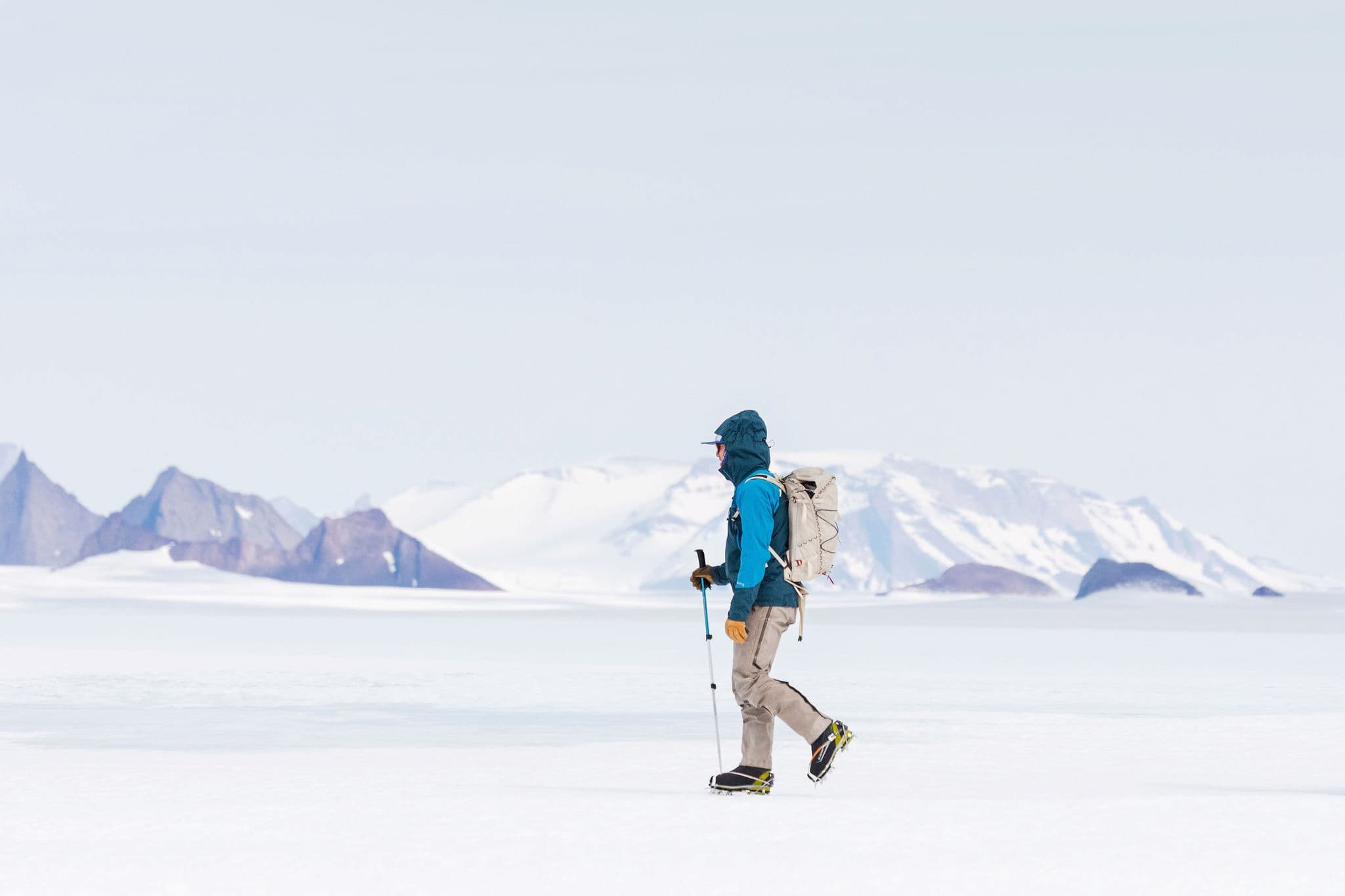 Walk across the White Continent